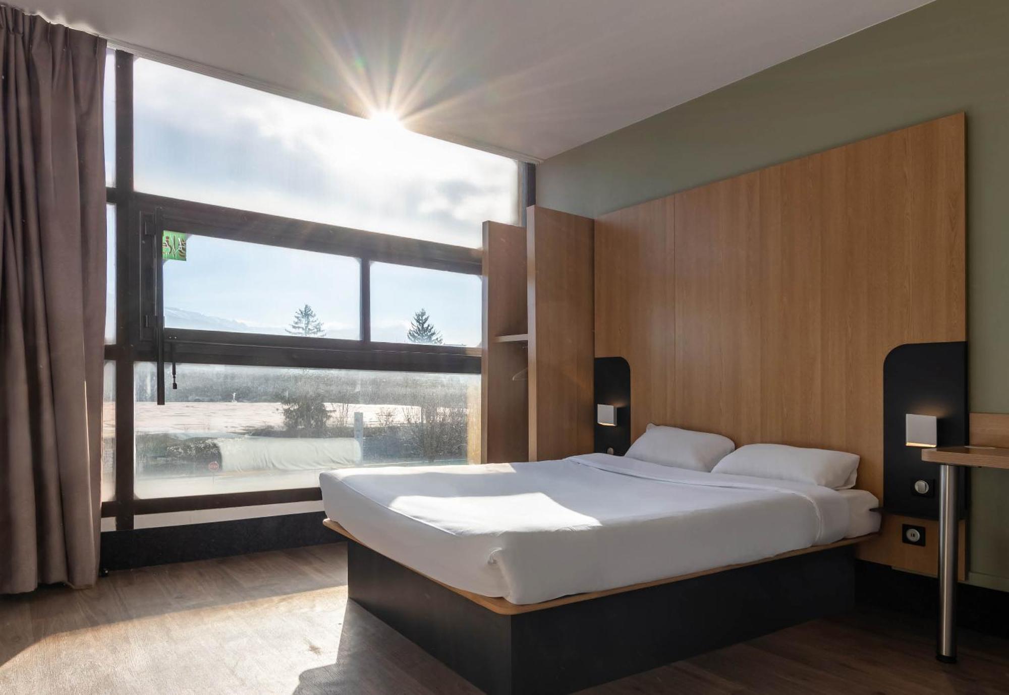 B&B Hotel Grenoble Centre Verlaine ภายนอก รูปภาพ