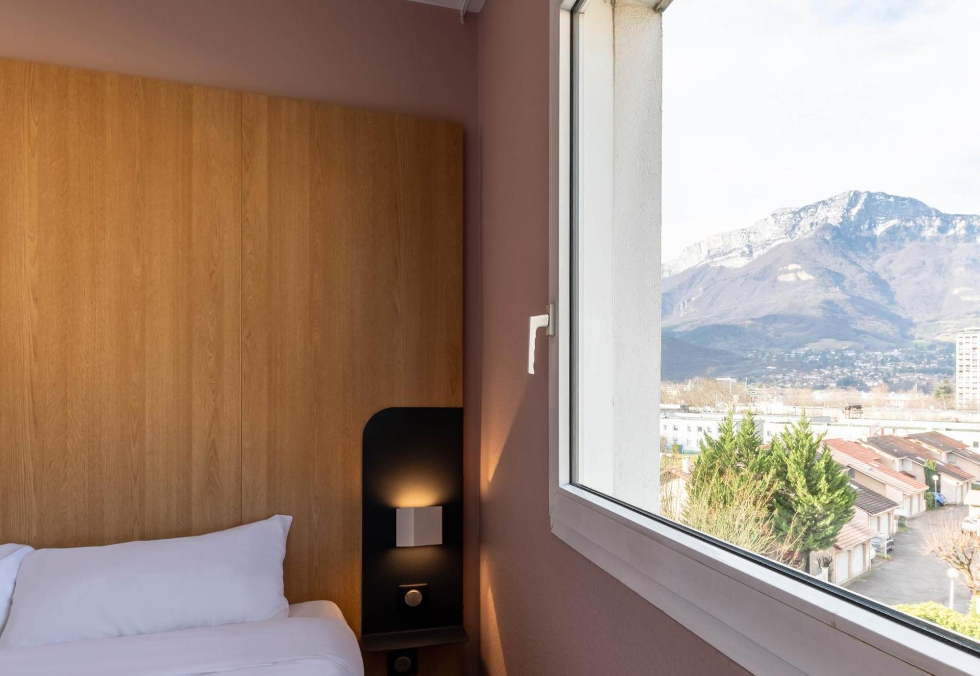 B&B Hotel Grenoble Centre Verlaine ภายนอก รูปภาพ