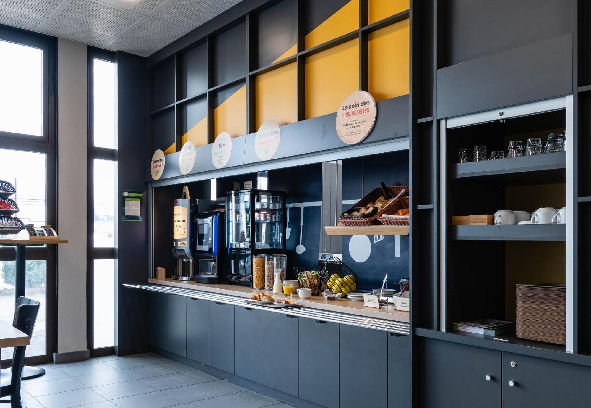 B&B Hotel Grenoble Centre Verlaine ภายนอก รูปภาพ