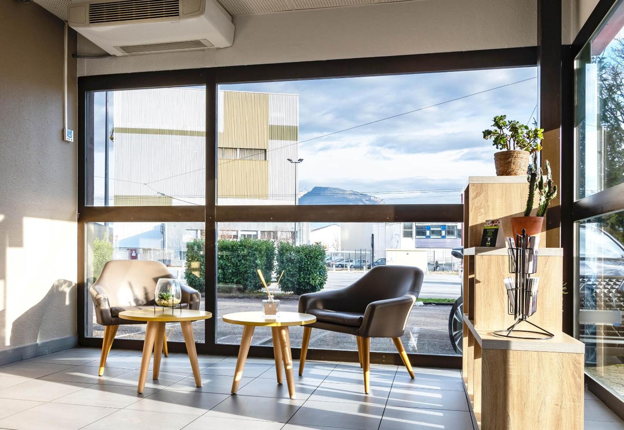 B&B Hotel Grenoble Centre Verlaine ภายนอก รูปภาพ